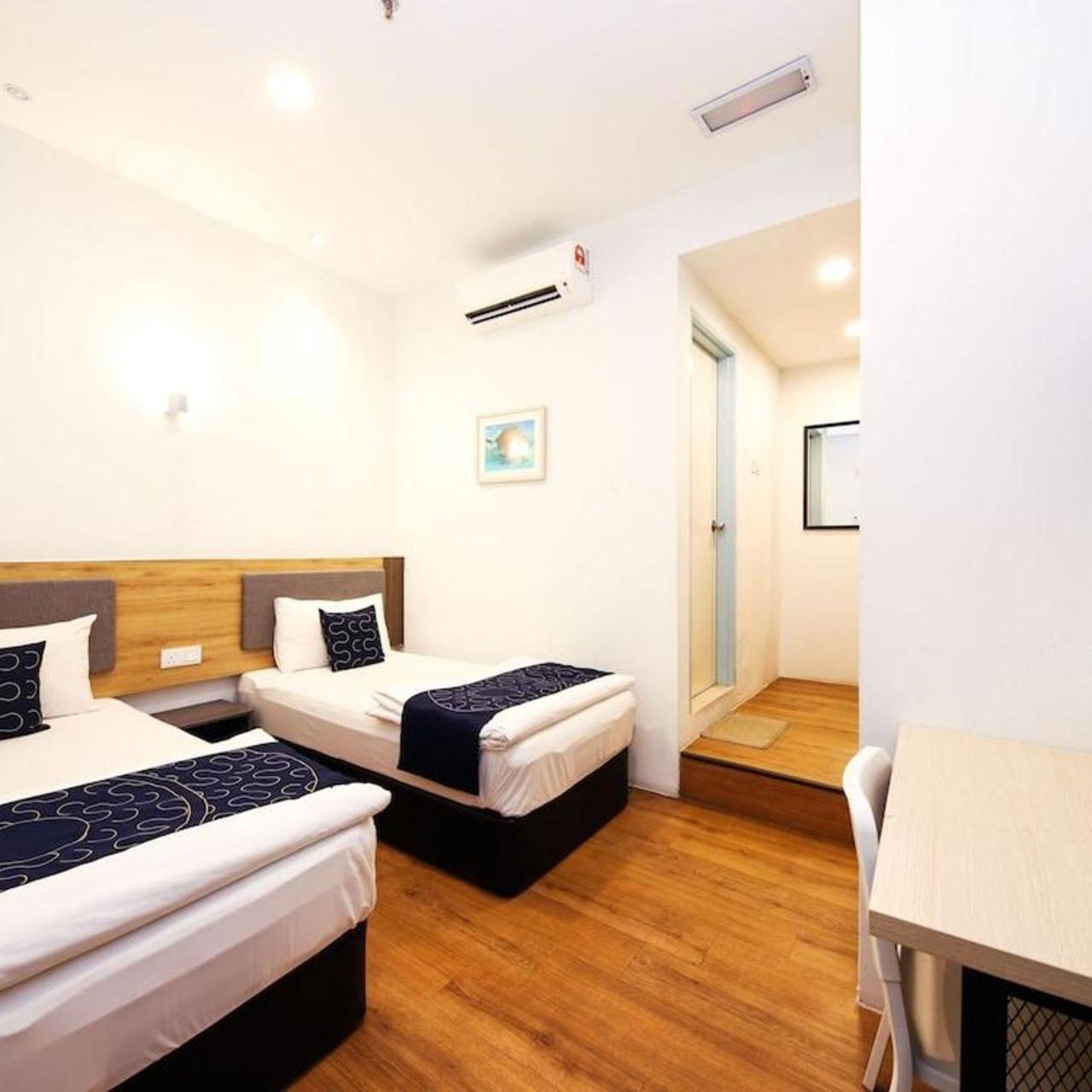 Agape Hotel Selayang Batu-grotten Buitenkant foto