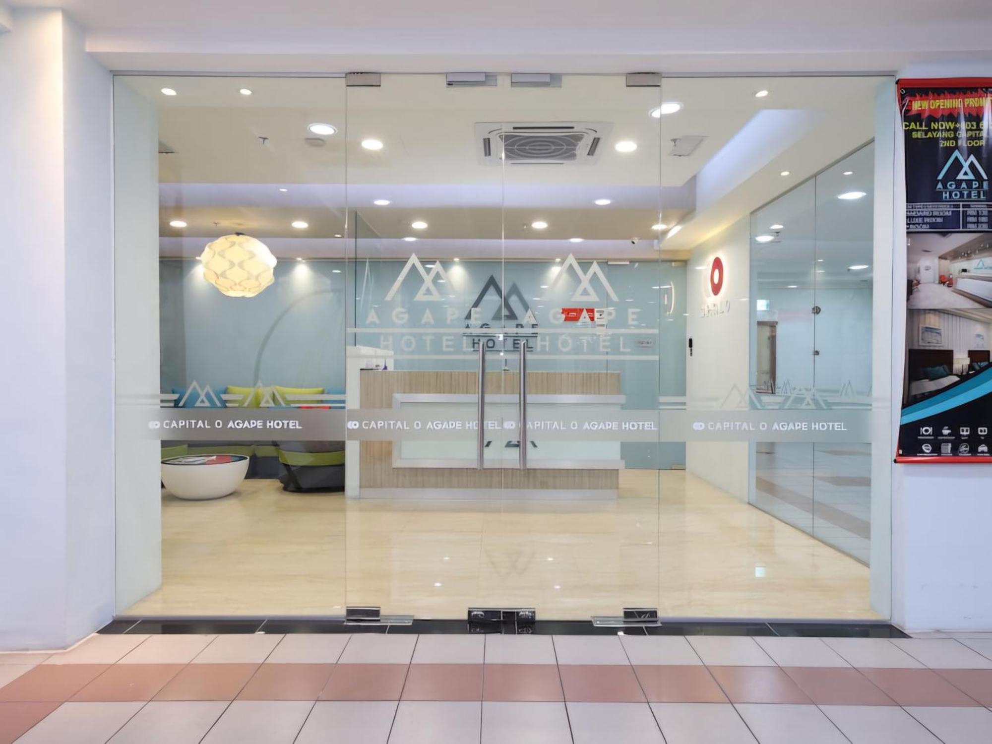 Agape Hotel Selayang Batu-grotten Buitenkant foto