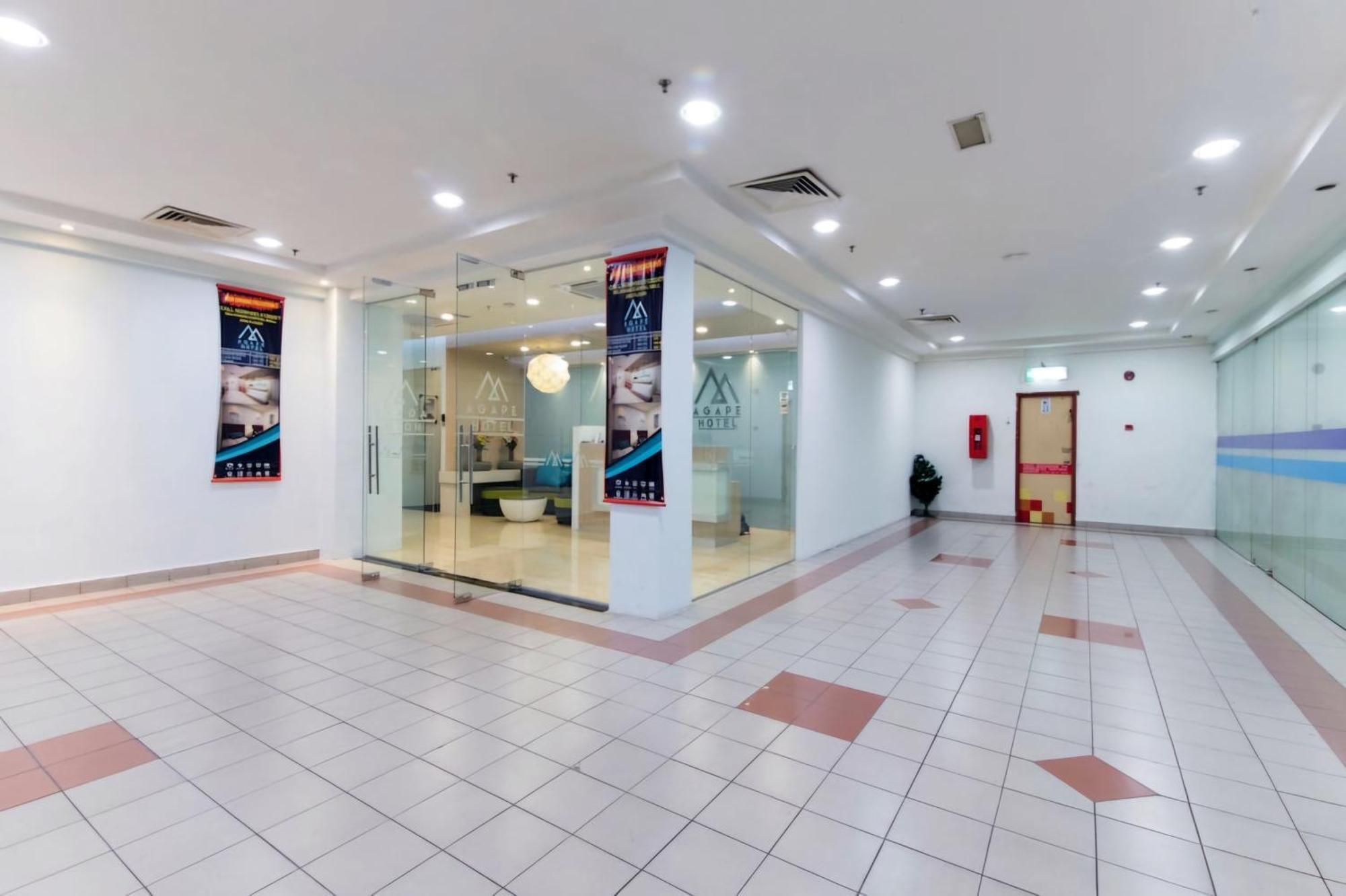 Agape Hotel Selayang Batu-grotten Buitenkant foto